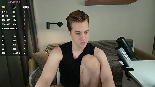 Snapshot of AustinButler chatting on 12-19-24, 06:45 AustinButler online show from 12-19-24, 06:45