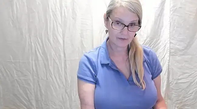 irinamaux online show from 02-19-25, 05:06