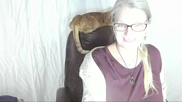 irinamaux online show from 02-28-25, 11:14