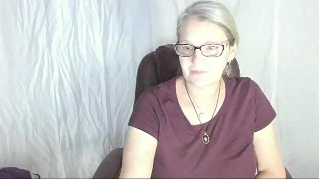 irinamaux online show from 03-01-25, 07:51