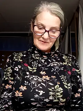 irinamaux online show from 09-27-25, 04:56