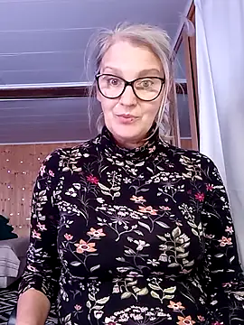 irinamaux online show from 09-29-25, 12:32