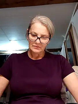 irinamaux online show from 10-26-25, 06:19