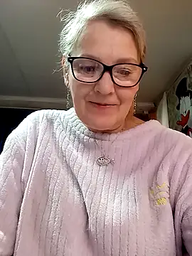 irinamaux online show from 04-26-26, 07:50