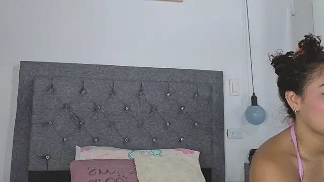 Snapshot of Meghan_taylor__ chatting on 11-15-25, 10:26 Meghan taylor online show from 11-15-25, 10:26