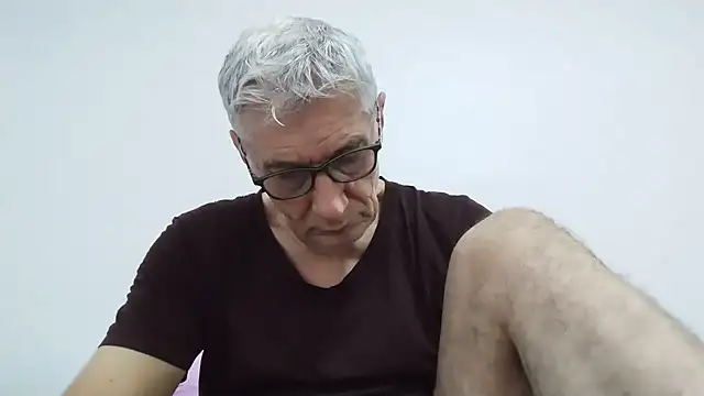 BIGUNCUTHARDCOCK online show from 06-10-26, 01:28