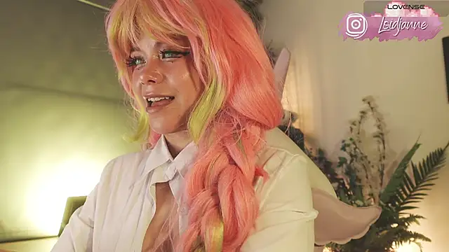 Snapshot of loIijanne chatting on 02-06-25, 04:21 loIijanne online show from 02-06-25, 04:21