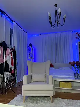 Snapshot of _AHHA_ chatting on 11-05-25, 04:18 AHHA online show from 11-05-25, 04:18