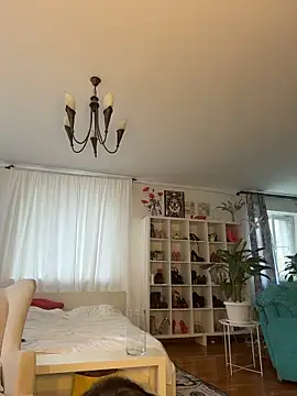 Snapshot of _AHHA_ chatting on 11-21-25, 09:19 AHHA online show from 11-21-25, 09:19