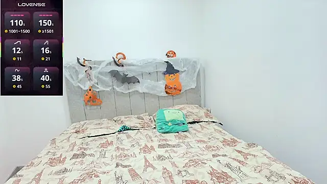 Snapshot of Samyq8 chatting on 10-09-25, 01:47 Samyq8 online show from 10-09-25, 01:47