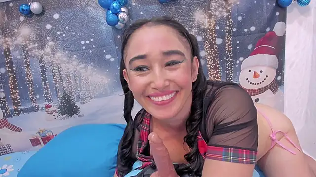 charlotte-11 online show from 12-20-25, 03:41