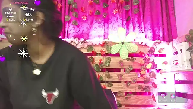 Elsa Parisi online show from 01-08-25, 02:25