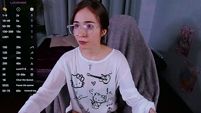 Snapshot of ashleyro1 chatting on 11-07-25, 01:22 ashleyro1 online show from 11-07-25, 01:22