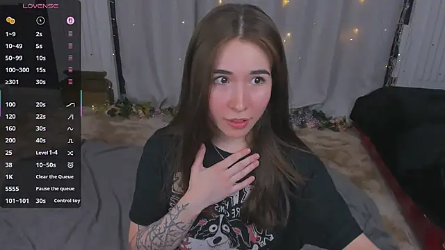 ashleyro1 online show from 04-02-26, 05:27