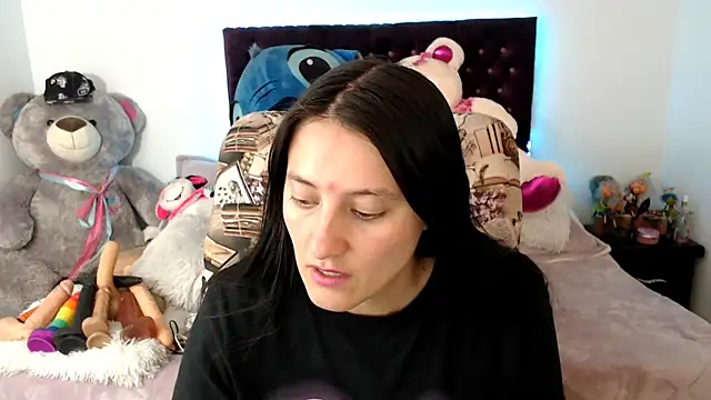 Lorenahot 06 online show from 12-05-25, 06:37