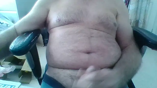 Snapshot of OfficeDad chatting on 03-07-25, 02:34 OfficeDad online show from 03-07-25, 02:34