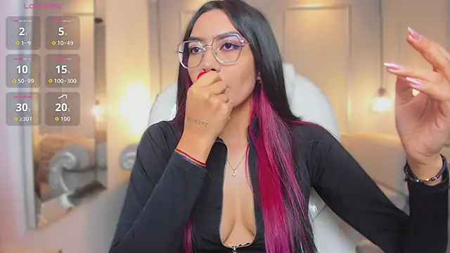 AzuraKindong online show from 02-06-26, 07:17