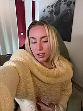 Snapshot of ChristyAdair chatting on 12-29-24, 08:58 ChristyAdair online show from 12-29-24, 08:58