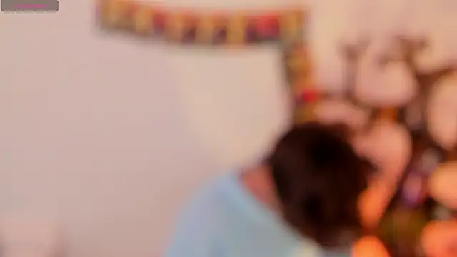 Snapshot of Tomy_Rox chatting on 10-24-25, 08:16 Tomy Rox online show from 10-24-25, 08:16