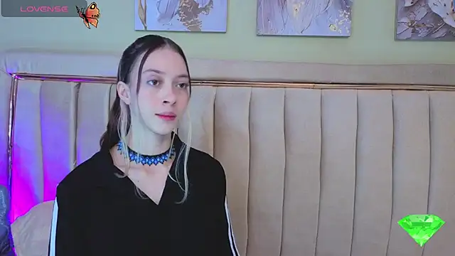 sophiia grey 1 online show from 02-25-26, 09:46