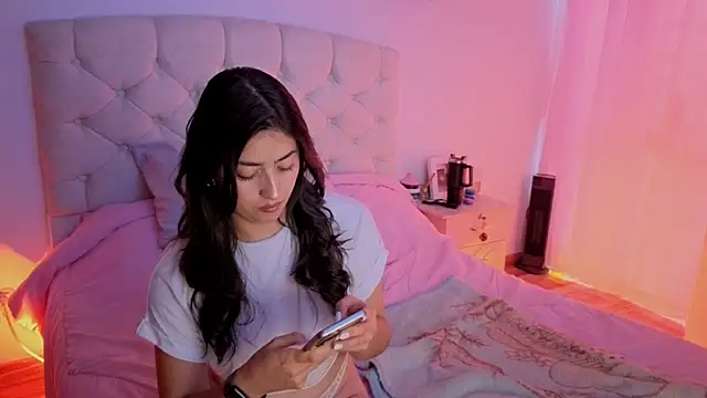 ChanellGV online show from 10-22-25, 07:57