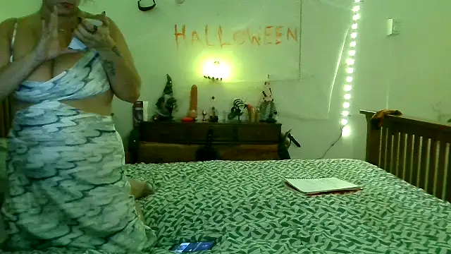 ExoticVibes69 online show from 10-17-25, 12:25