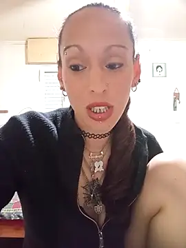 Snapshot of Zorrita_Fox chatting on 10-26-25, 01:55 Zorrita Fox online show from 10-26-25, 01:55