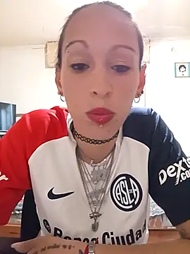 Snapshot of Zorrita_Fox chatting on 10-28-25, 05:37 Zorrita Fox online show from 10-28-25, 05:37