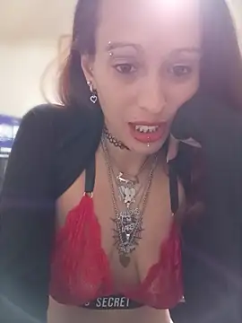 Snapshot of Zorrita_Fox chatting on 05-15-26, 12:17 Zorrita Fox online show from 05-15-26, 12:17