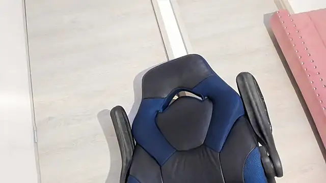 Snapshot of Madi_hotgod chatting on 01-08-25, 02:35 Madi hotgod online show from 01-08-25, 02:35