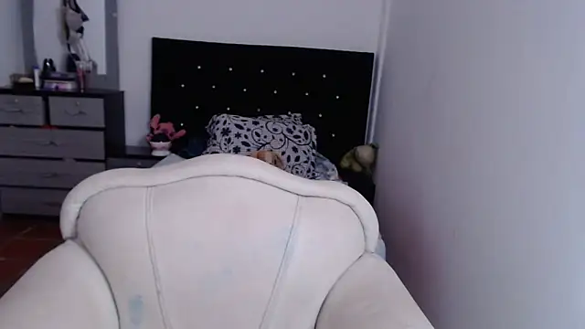 Ainhoa-hot online show from 12-18-24, 07:30