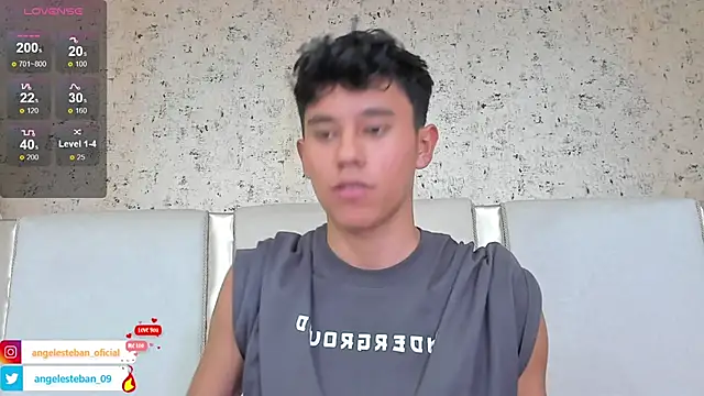 Snapshot of Angel_esteban_fx chatting on 01-15-25, 10:17 Angel esteban fx online show from 01-15-25, 10:17