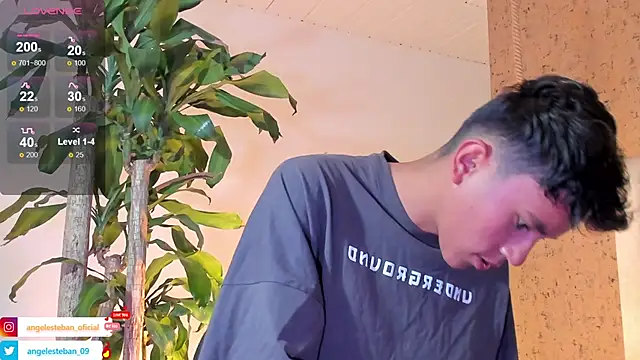 Snapshot of Angel_esteban_fx chatting on 02-06-25, 07:35 Angel esteban fx online show from 02-06-25, 07:35