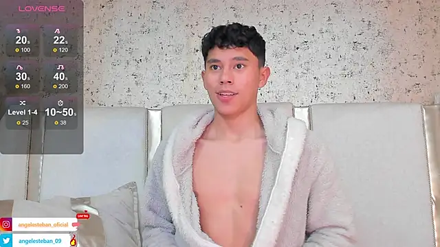 Snapshot of Angel_esteban_fx chatting on 02-14-25, 06:56 Angel esteban fx online show from 02-14-25, 06:56