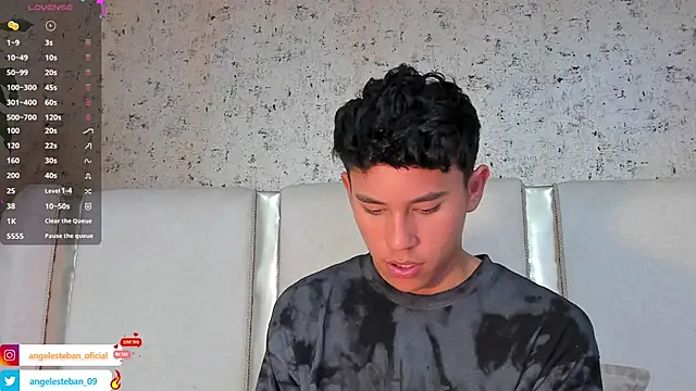 Snapshot of Angel_esteban_fx chatting on 02-22-25, 07:12 Angel esteban fx online show from 02-22-25, 07:12