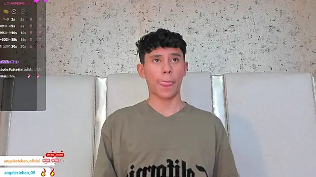 Snapshot of Angel_esteban_fx chatting on 02-23-25, 06:49 Angel esteban fx online show from 02-23-25, 06:49