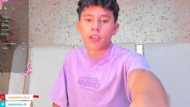 Snapshot of Angel_esteban_fx chatting on 02-27-25, 03:47 Angel esteban fx online show from 02-27-25, 03:47