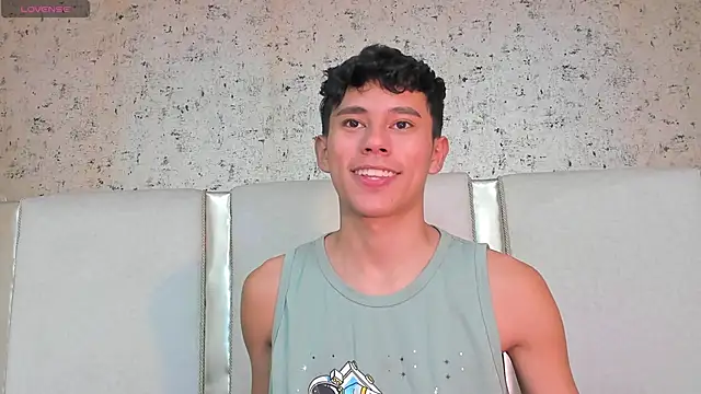 Snapshot of Angel_esteban_fx chatting on 03-01-25, 07:30 Angel esteban fx online show from 03-01-25, 07:30