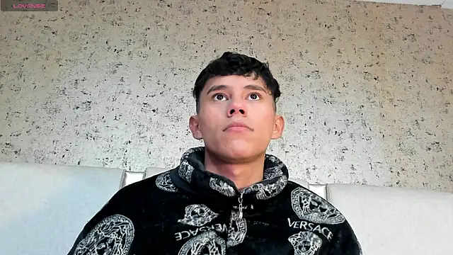 Snapshot of Angel_esteban_fx chatting on 03-08-25, 03:39 Angel esteban fx online show from 03-08-25, 03:39