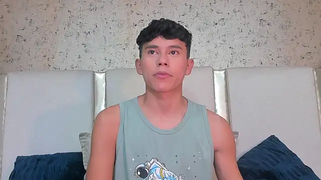 Snapshot of Angel_esteban_fx chatting on 03-18-25, 03:42 Angel esteban fx online show from 03-18-25, 03:42