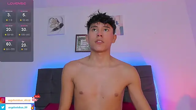 Snapshot of Angel_esteban_fx chatting on 09-19-25, 03:08 Angel esteban fx online show from 09-19-25, 03:08