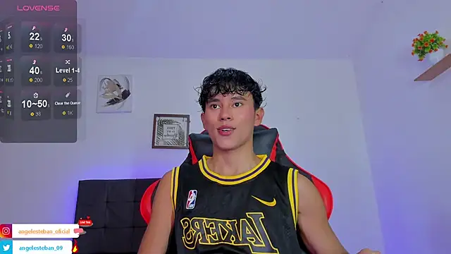 Snapshot of Angel_esteban_fx chatting on 10-08-25, 03:48 Angel esteban fx online show from 10-08-25, 03:48
