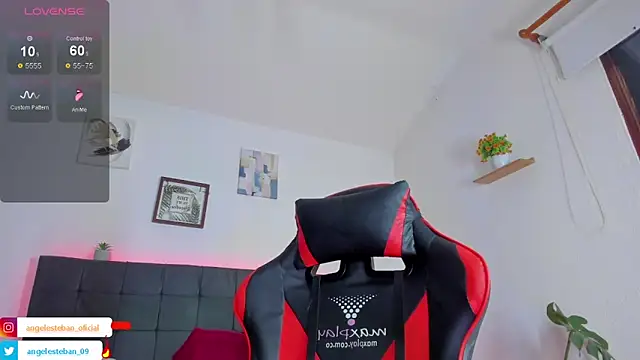 Snapshot of Angel_esteban_fx chatting on 10-11-25, 03:39 Angel esteban fx online show from 10-11-25, 03:39