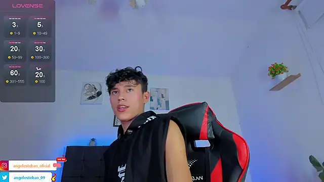 Snapshot of Angel_esteban_fx chatting on 10-12-25, 03:38 Angel esteban fx online show from 10-12-25, 03:38