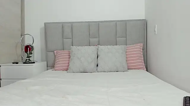 Shana Rymer online show from 02-26-25, 12:16