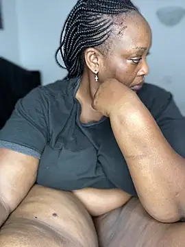 MsWhiteChocolatte online show from 02-12-26, 04:18