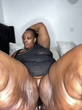 MsWhiteChocolatte online show from 02-20-26, 06:48