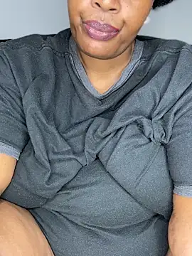 MsWhiteChocolatte online show from 04-01-26, 05:21