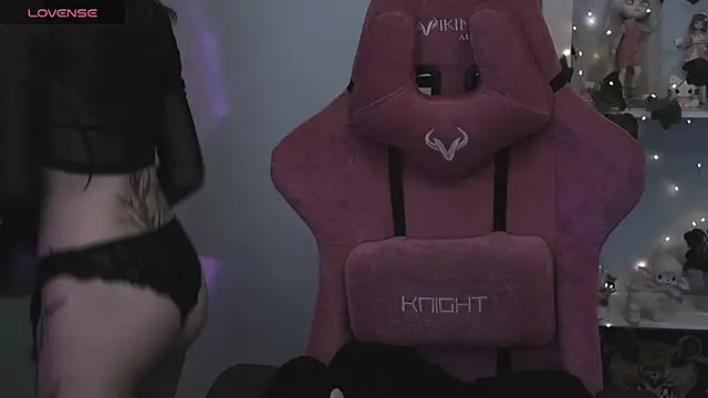 prettybones online show from 04-23-26, 08:24