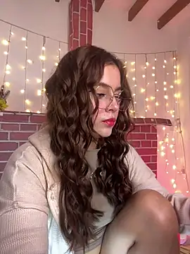 Juanelopez1 online show from 02-02-26, 12:09